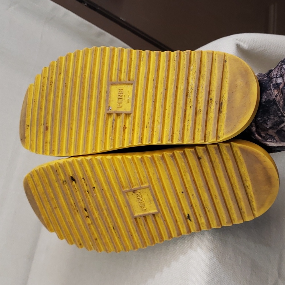 Fendi Olive Green Yellow Brown Patterned Slide Sandals - Picture 7 of 9